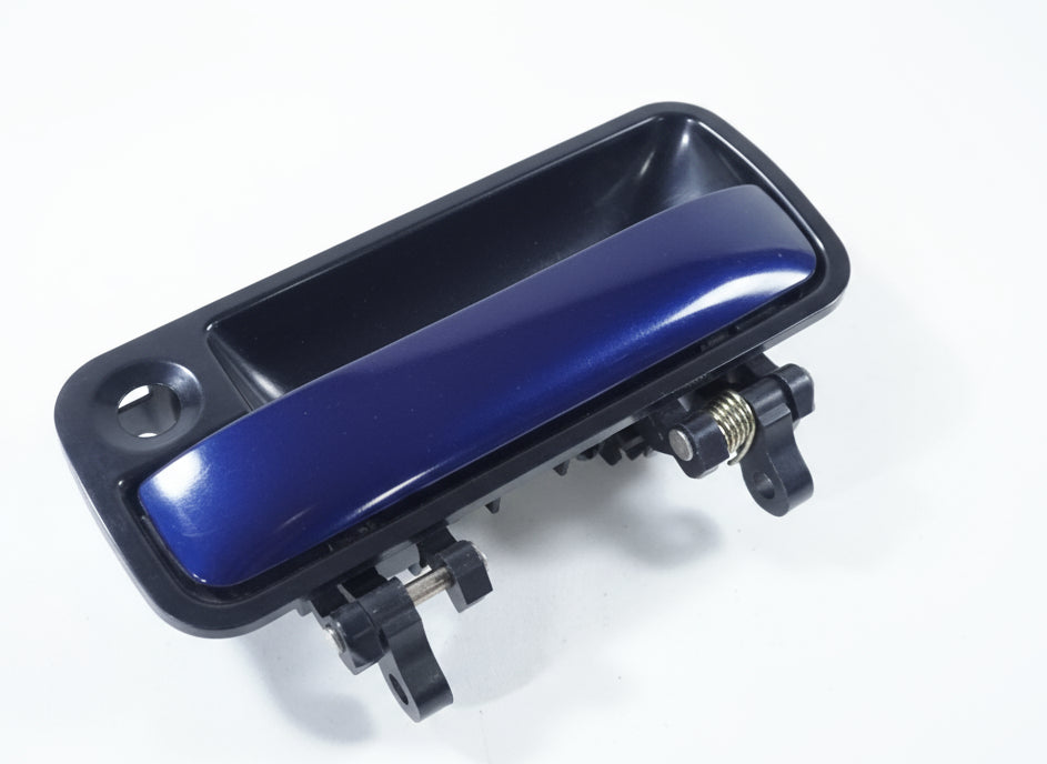 Black door handle on a white background with 'USHAA' branding.